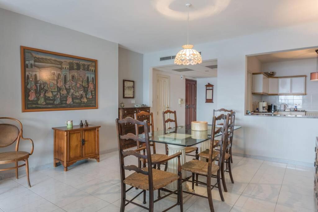 St Julians' Sea Front, Spectacular View, Apartment Сент Джулианс Экстерьер фото